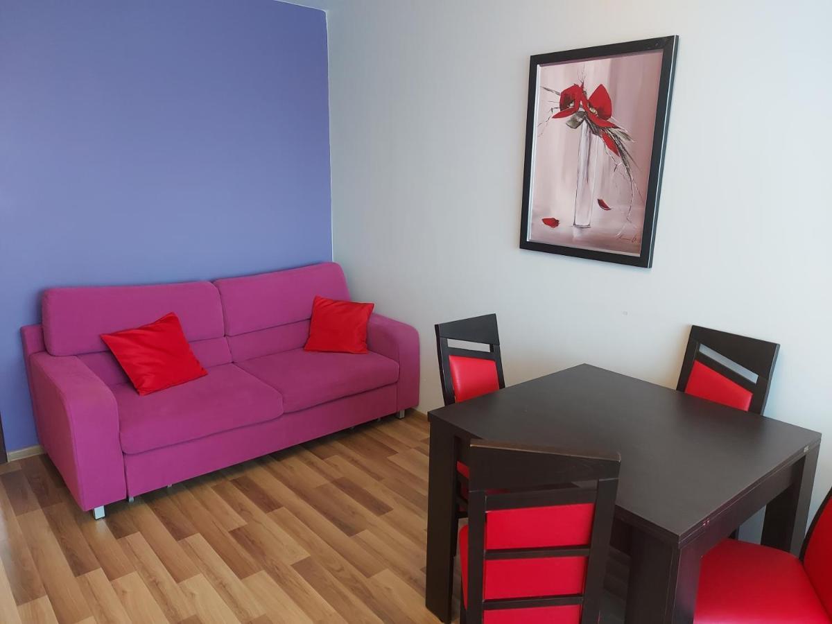 Samodzielny Apartament 2Pokojowy Apartment Kolobrzeg Bagian luar foto
