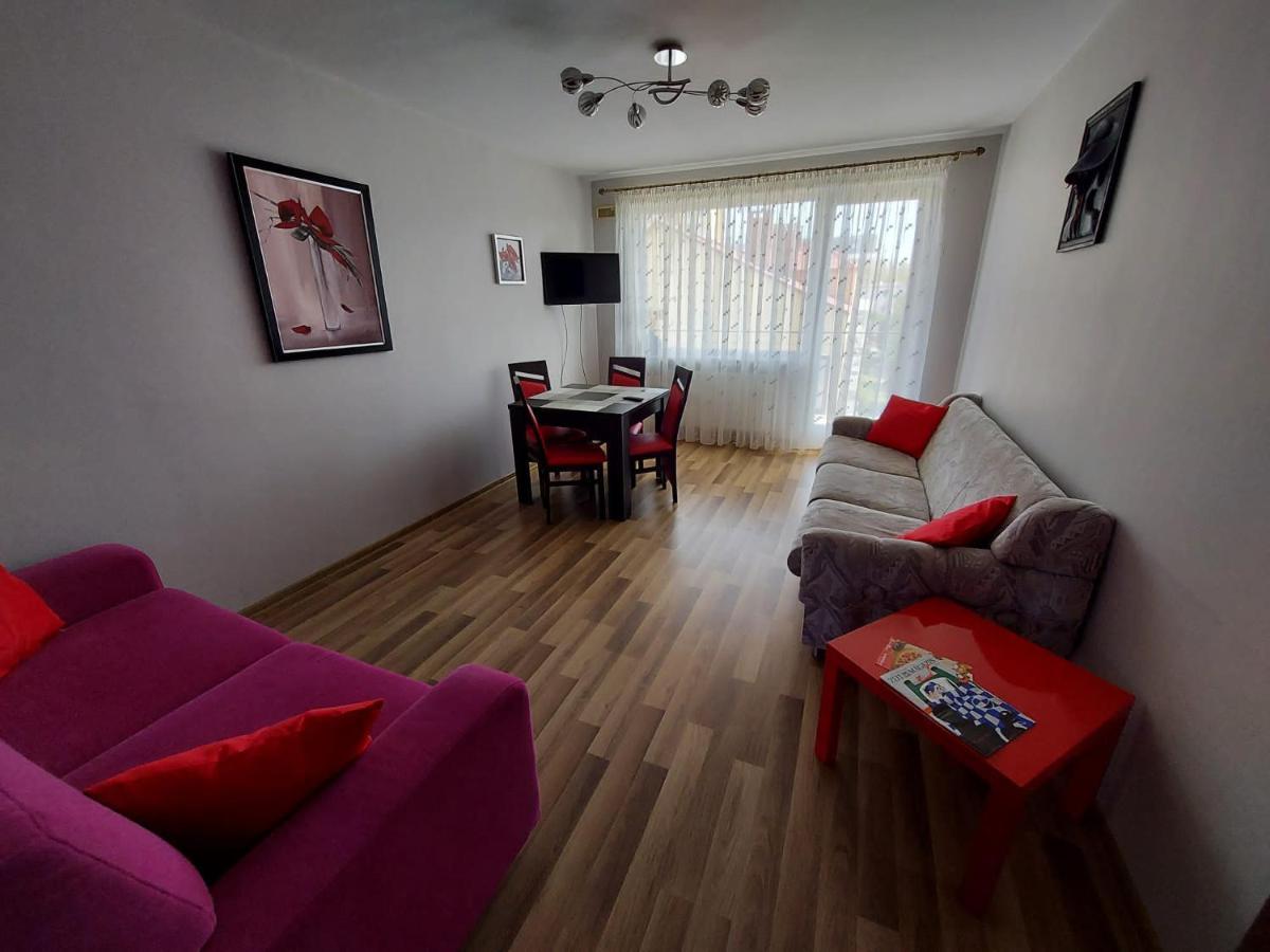 Samodzielny Apartament 2Pokojowy Apartment Kolobrzeg Bagian luar foto