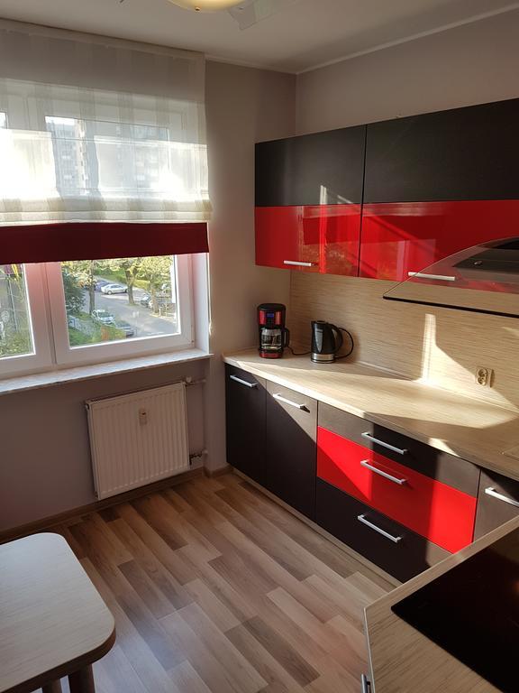 Samodzielny Apartament 2Pokojowy Apartment Kolobrzeg Bagian luar foto
